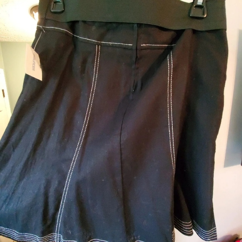Skirt - Picture 4 of 4
